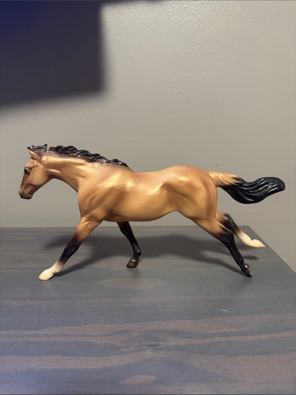 Classic Breyer 2017 Horse of the Year Bella Model #62118